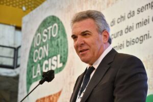 Luigi Sbarra, Segretario Generale della CISL. Immagine di copertina di un articolo di Secondo Welfare sulla proposta di legge del sindacato per la partecipazione dei lavoratori alla governance delle imprese